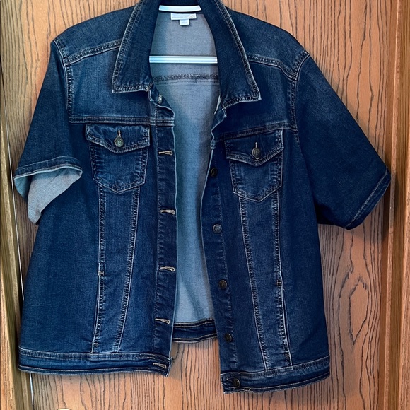 Classic Blue Denim Jean Jacket - Picture 1 of 4